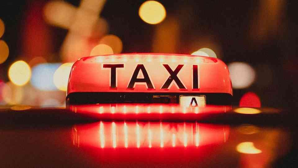 Taxi